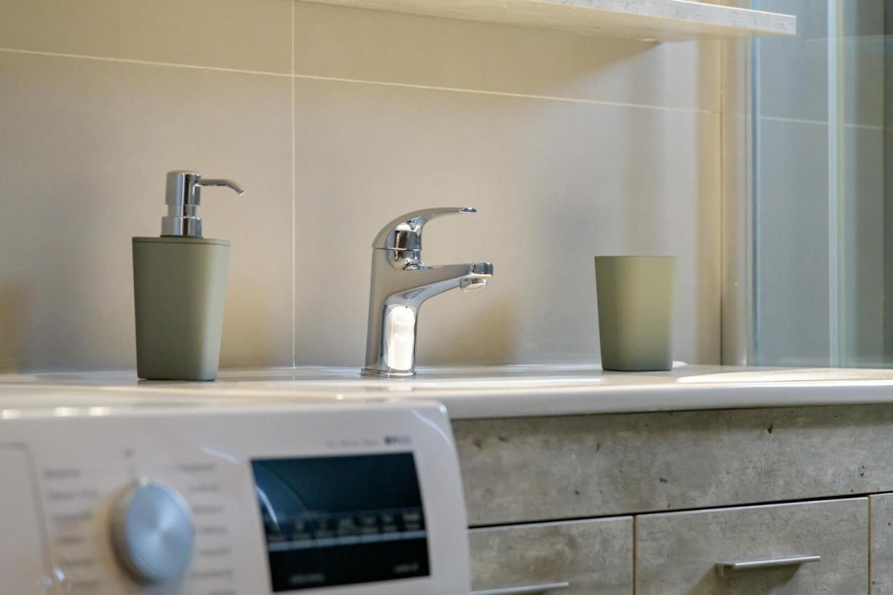Stylish 2Br Flat With Stunning Views & Prv Parking Atenas Exterior foto
